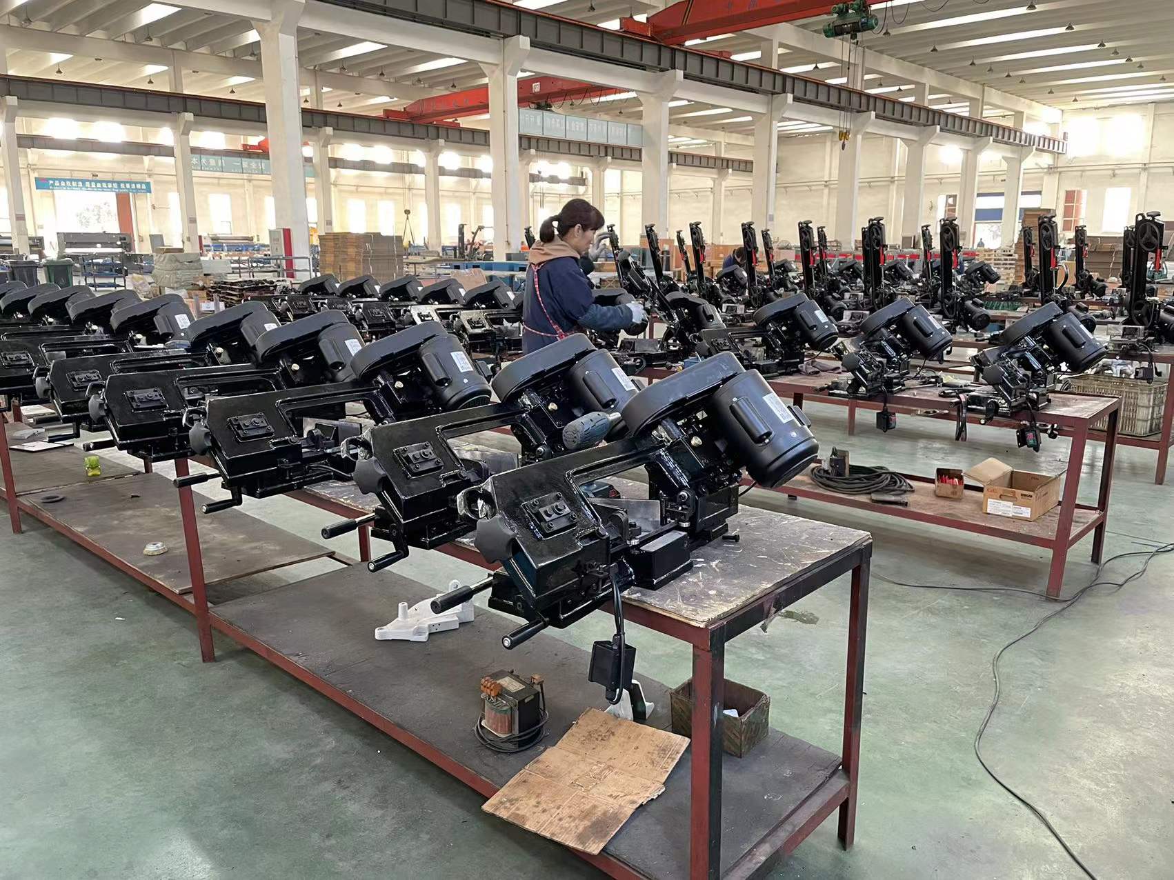 BS-170G Horizontal Mitre Band Saw Machine