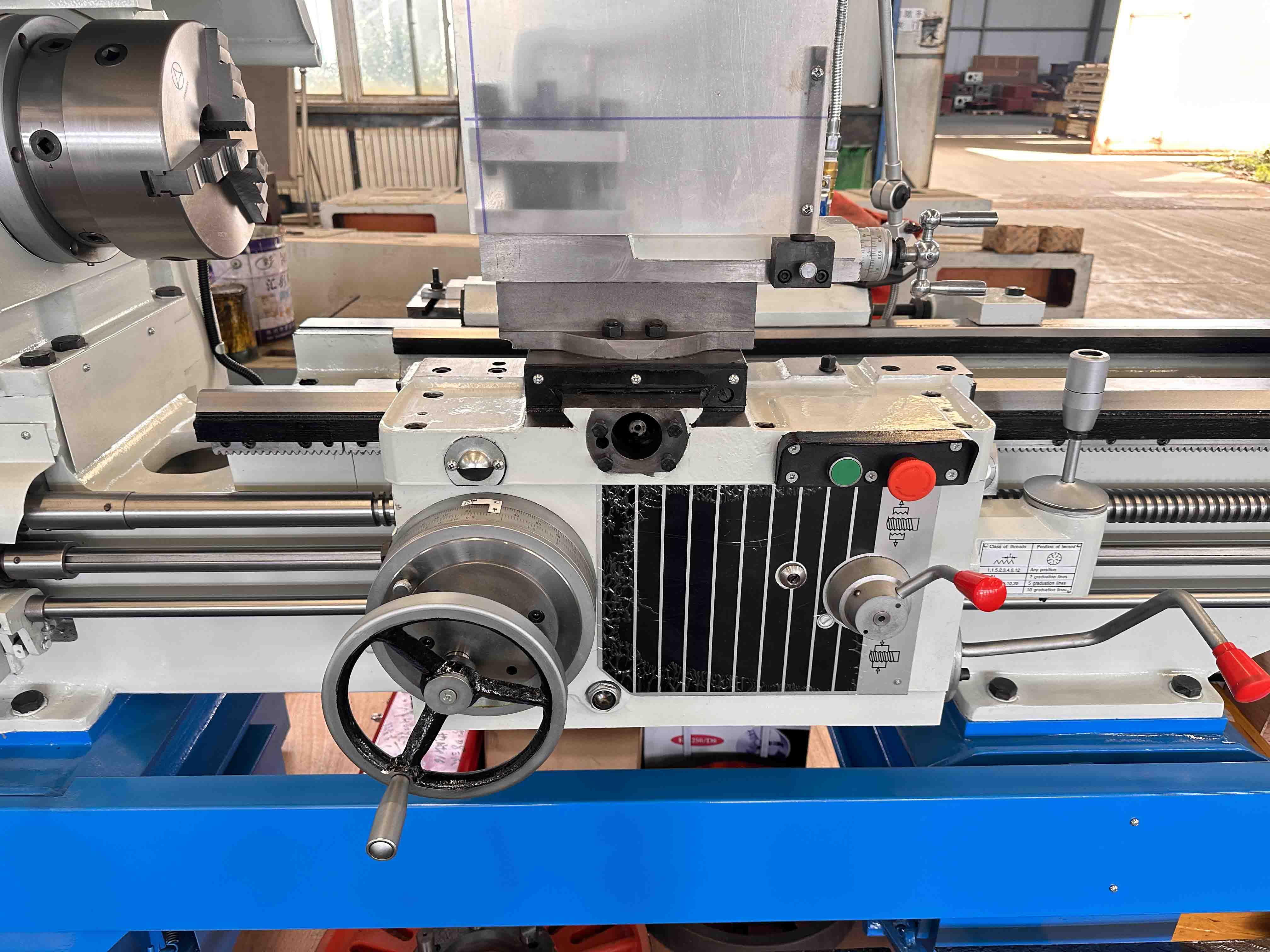 Rapid Traverse & Single-Lever Control: Designed to slash cycle times in batch production