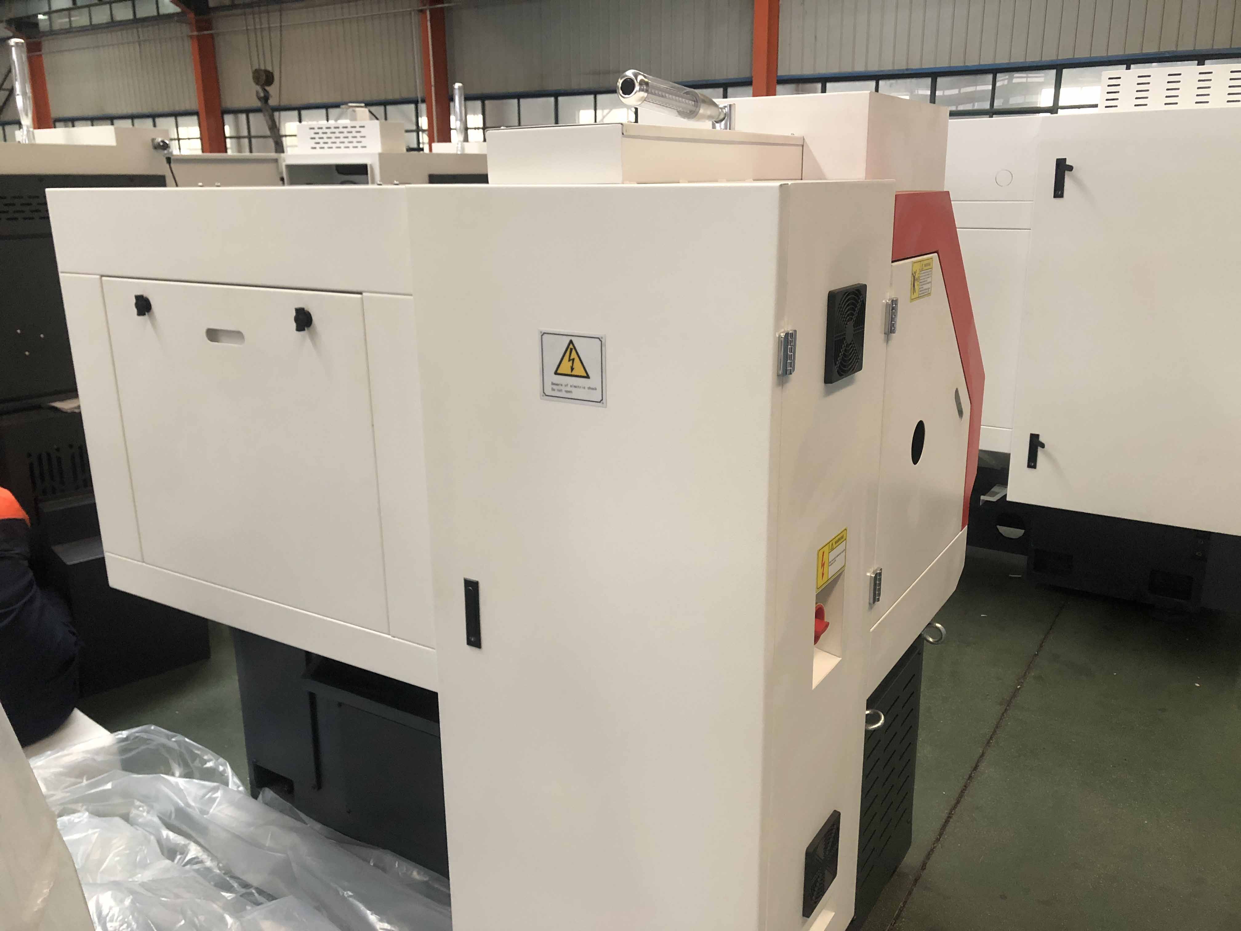 CK6130 is a highly proven, export-ready compact flat bed CNC lathe designed to deliver exceptional accuracy, high spindle torqueC