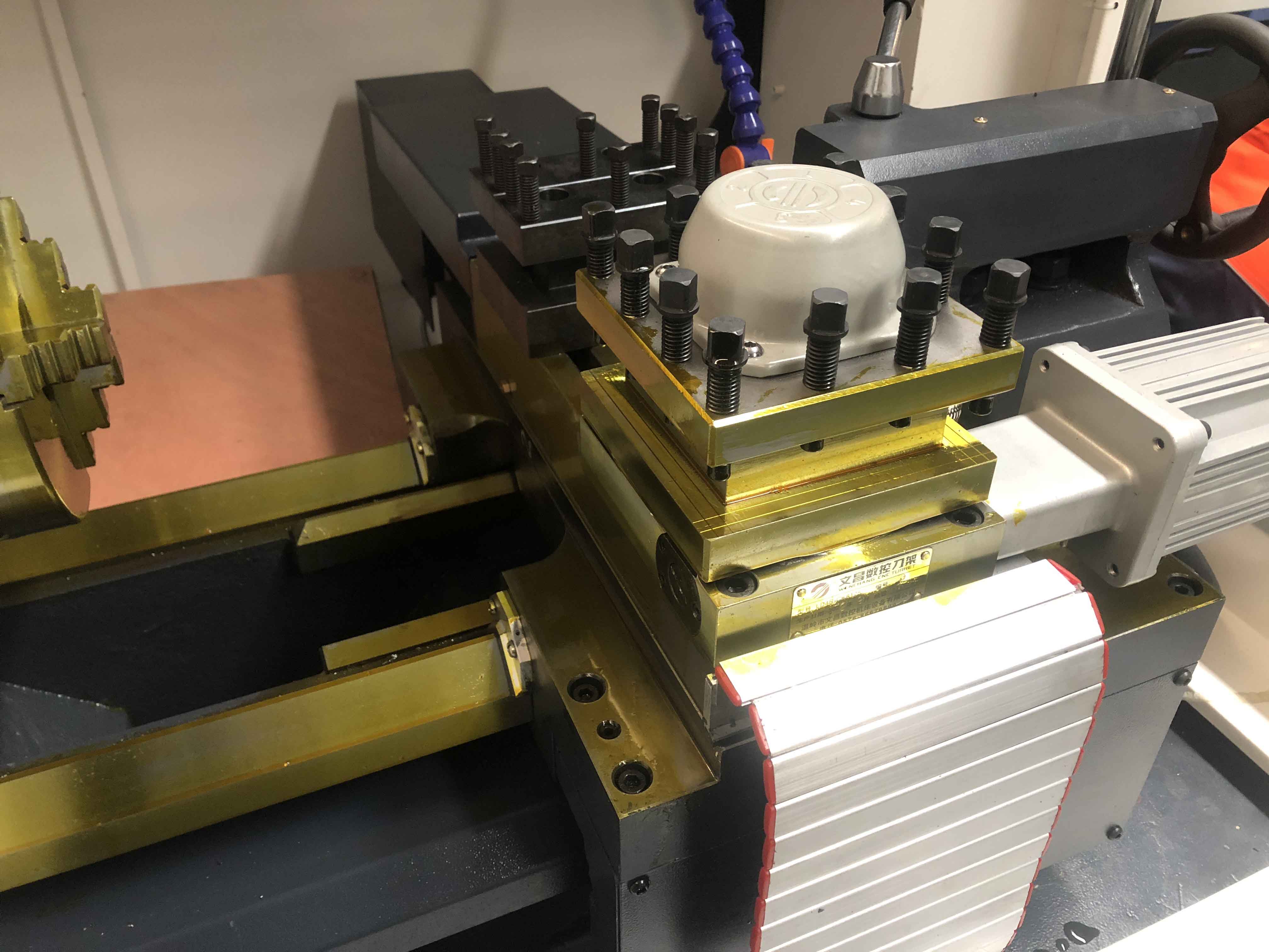 Precision Φ300mm Swing, High-Torque Spindle & GSK CNC for Efficient Batch Turning
