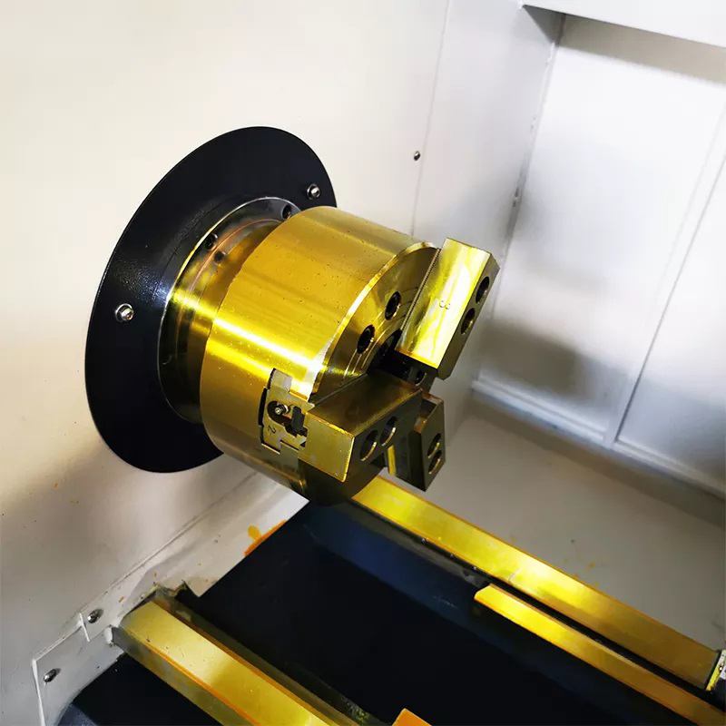 Heavy-Duty Adjustable Chuck System: Built for extreme durability and grip