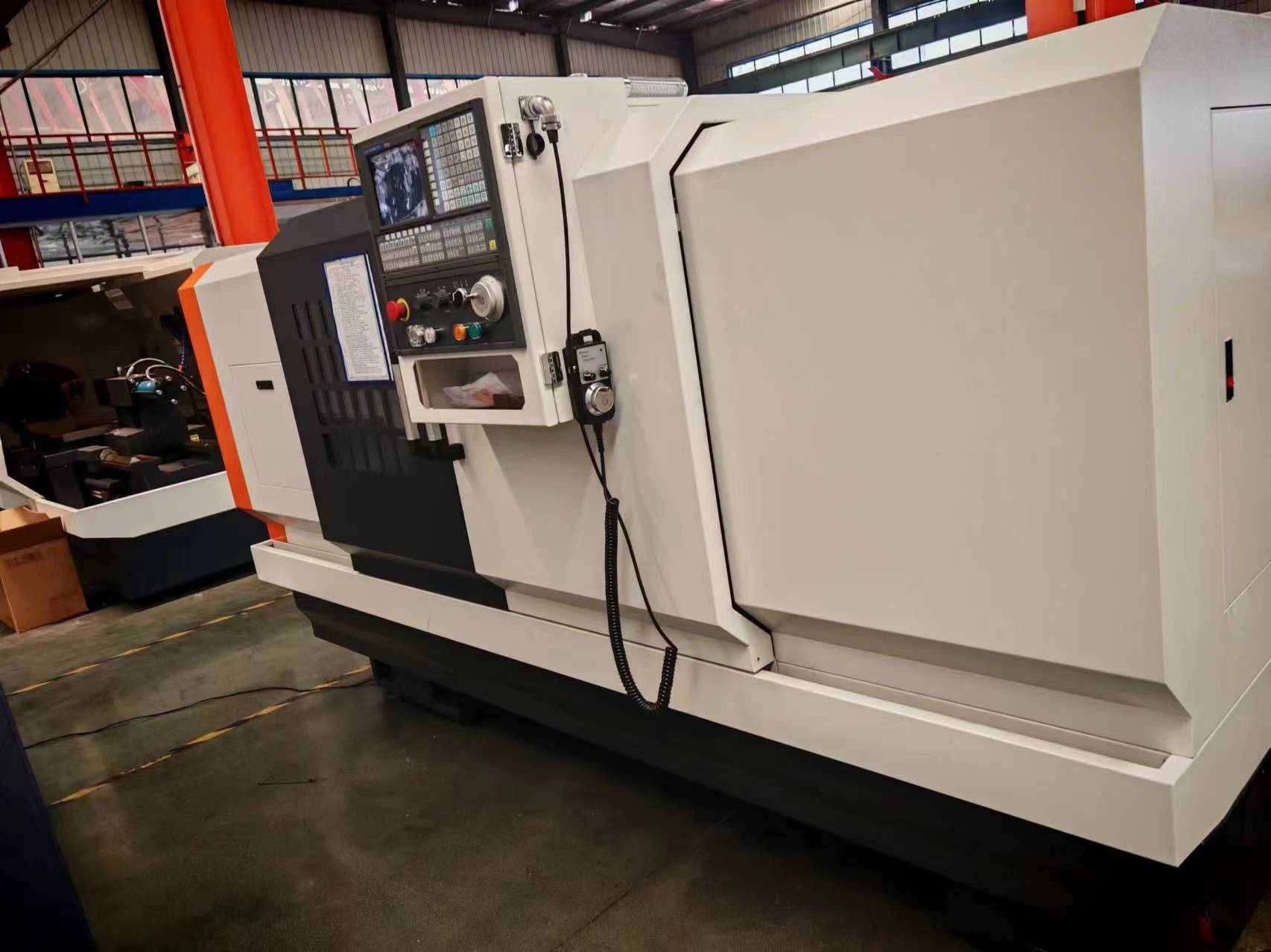 520mm Extended Swing, 82mm Bore & Hall-Effect Turret for High-Precision Turning