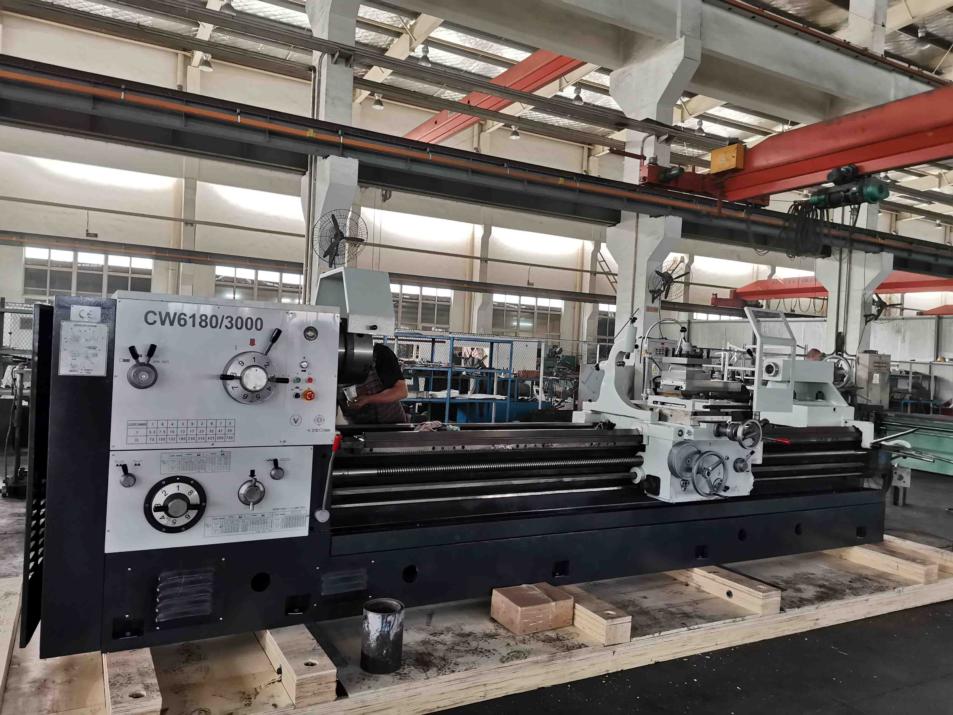 MFG Machinery CW6180 Heavy-Duty Horizontal Lathe