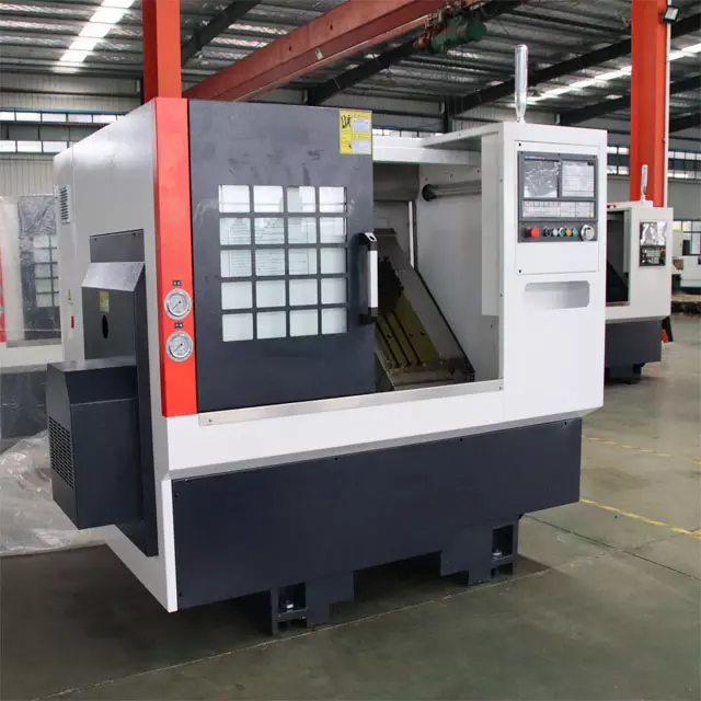 Rigid 45° Slant Bed Architecture: The machine base, bed body, and headstock are cast from high-strength materials.