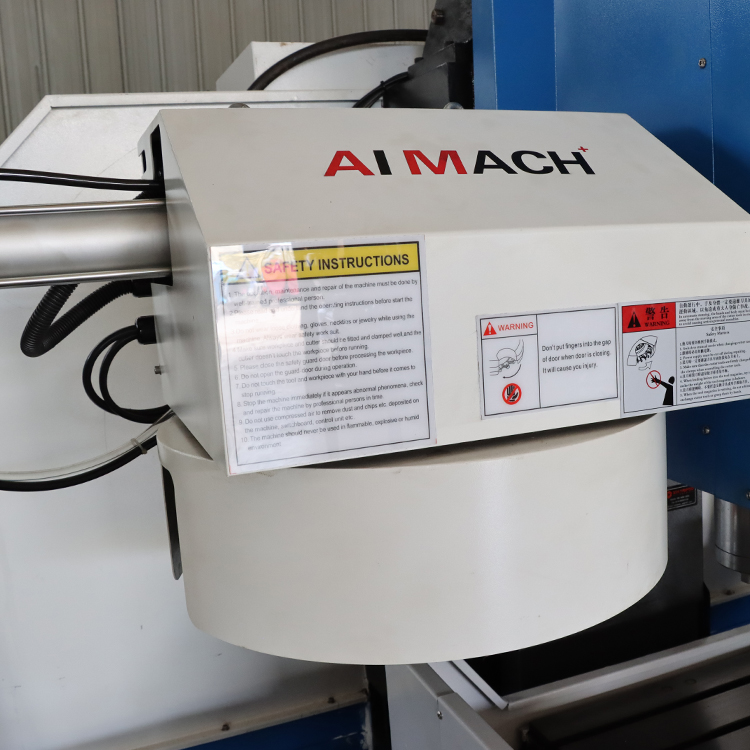 16 tool magazine cnc machining center