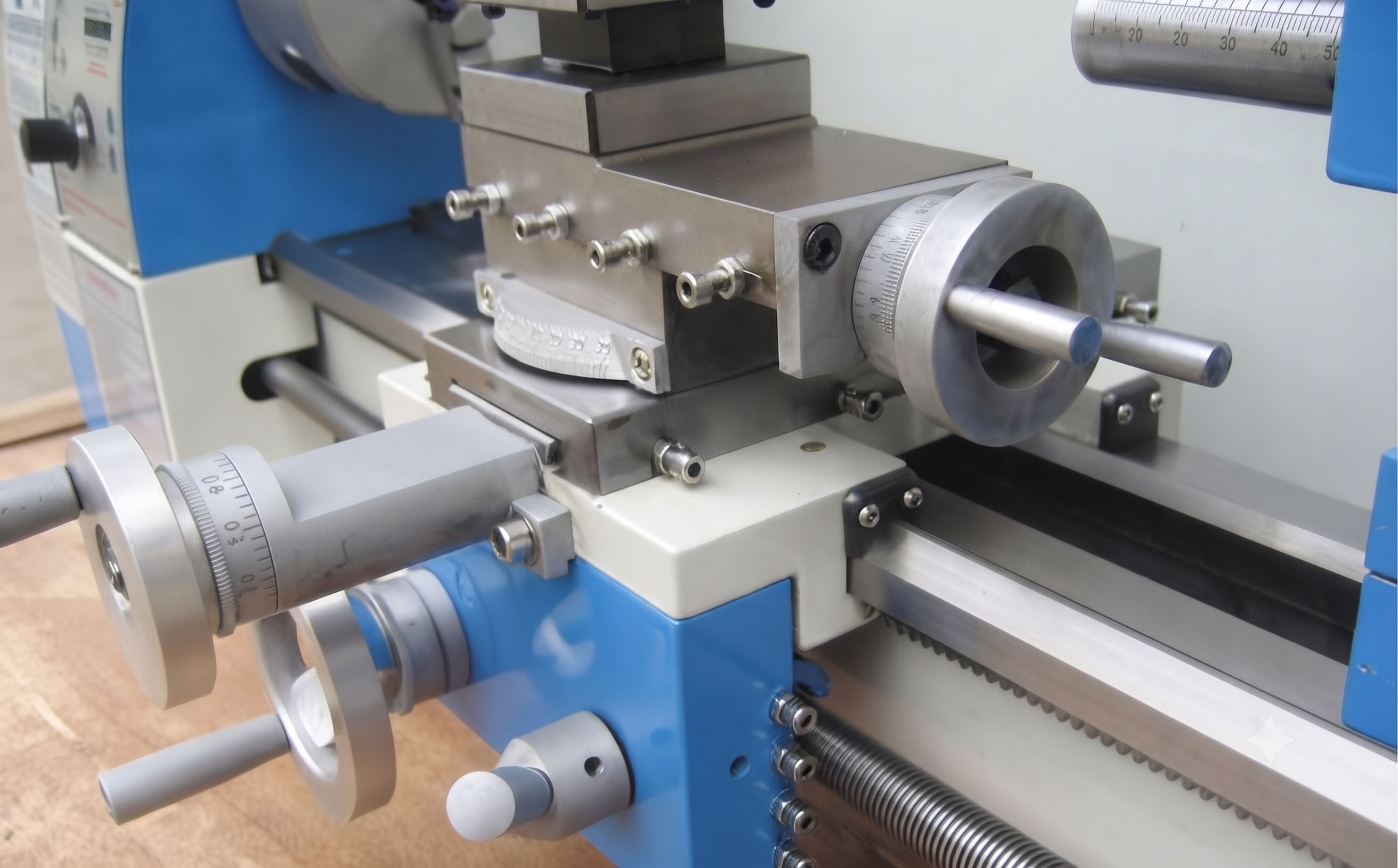 All-Gear Drive Headstock & 12-Speed Adjustments bench lathe