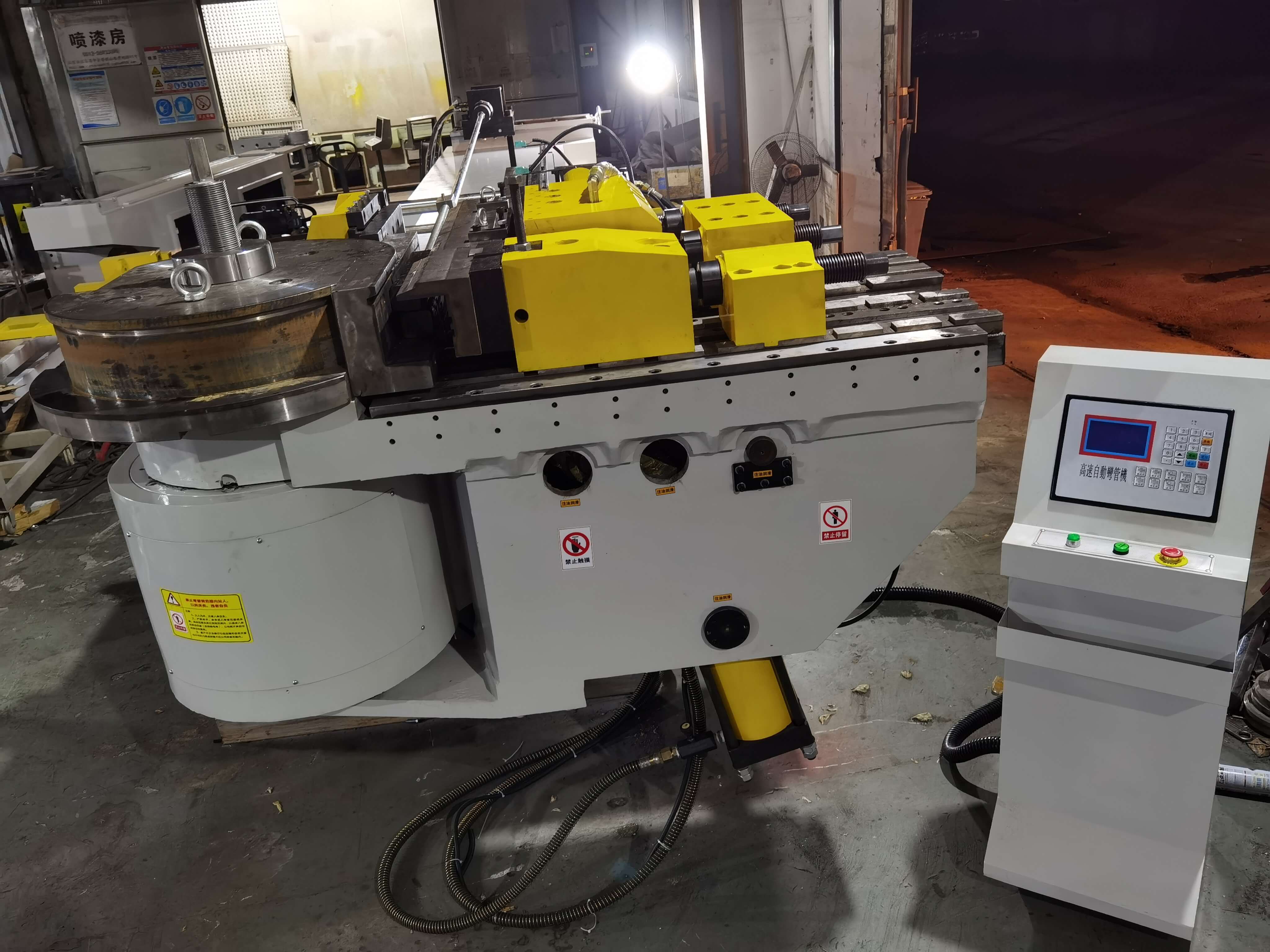 Super heavy duty DW168NC pipe bender with 650mm maximum bending radius