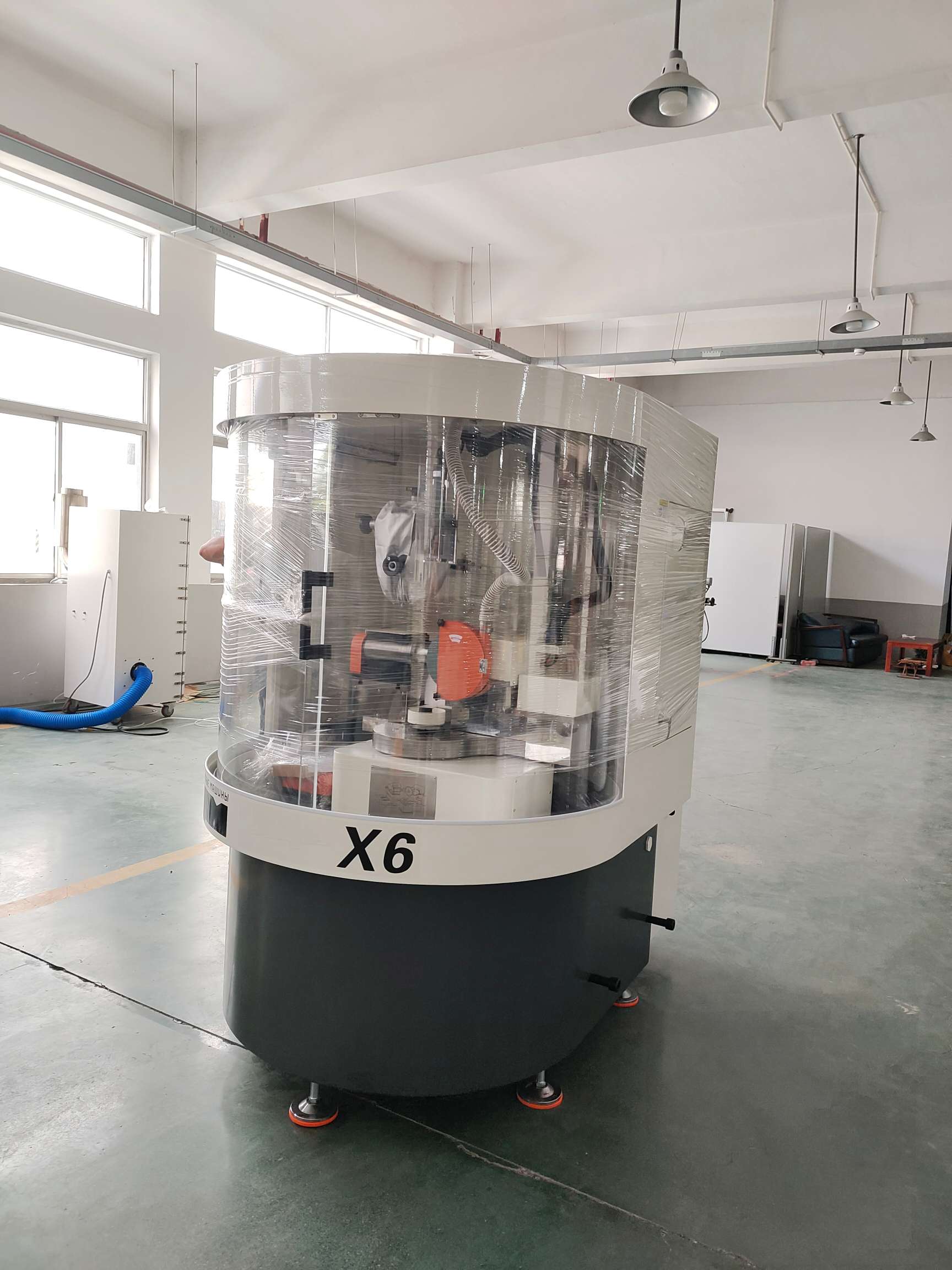 Fully enclosed X6 CNC wheel dressing machine