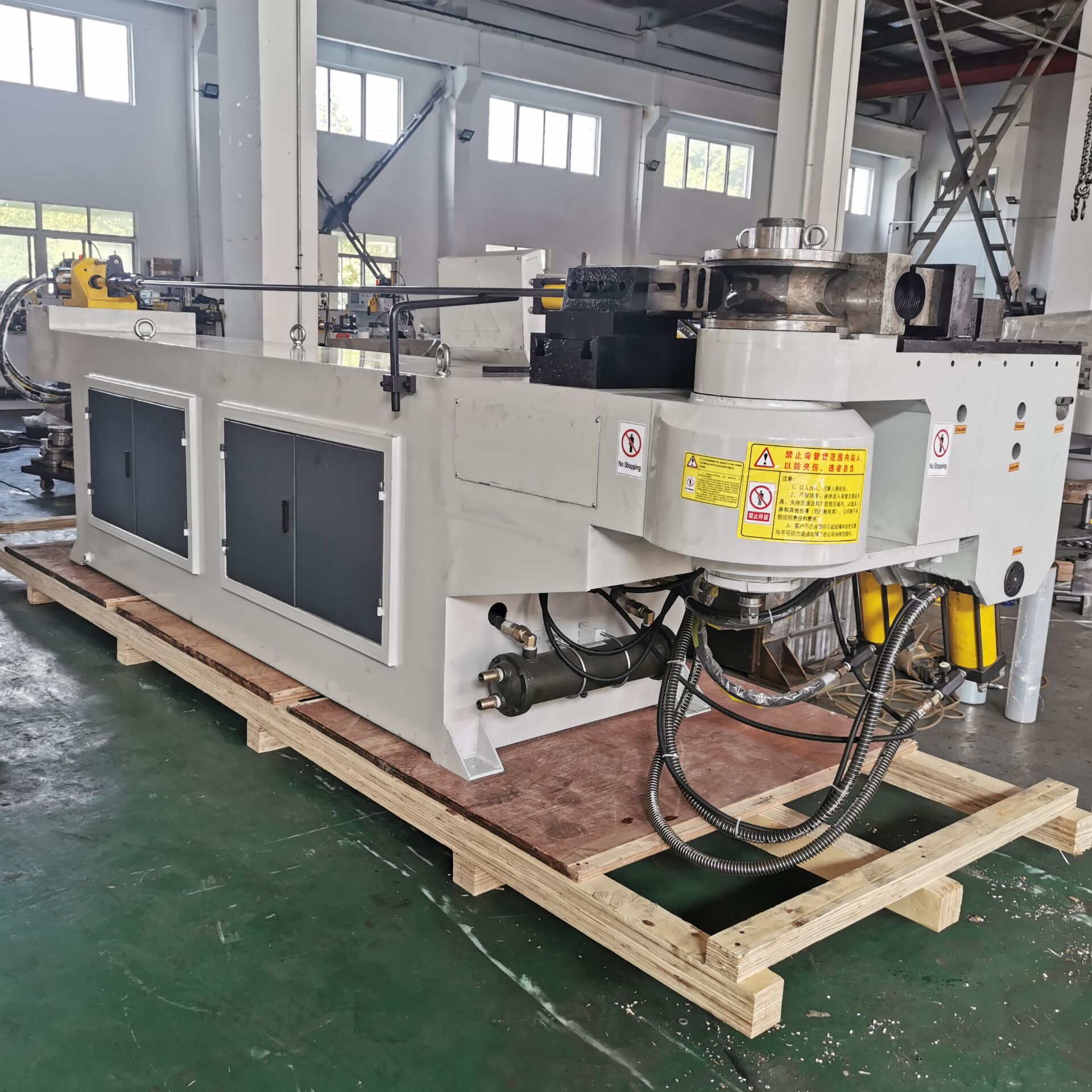 Imported hydraulic solenoid valve pipe bender with constant temperature control