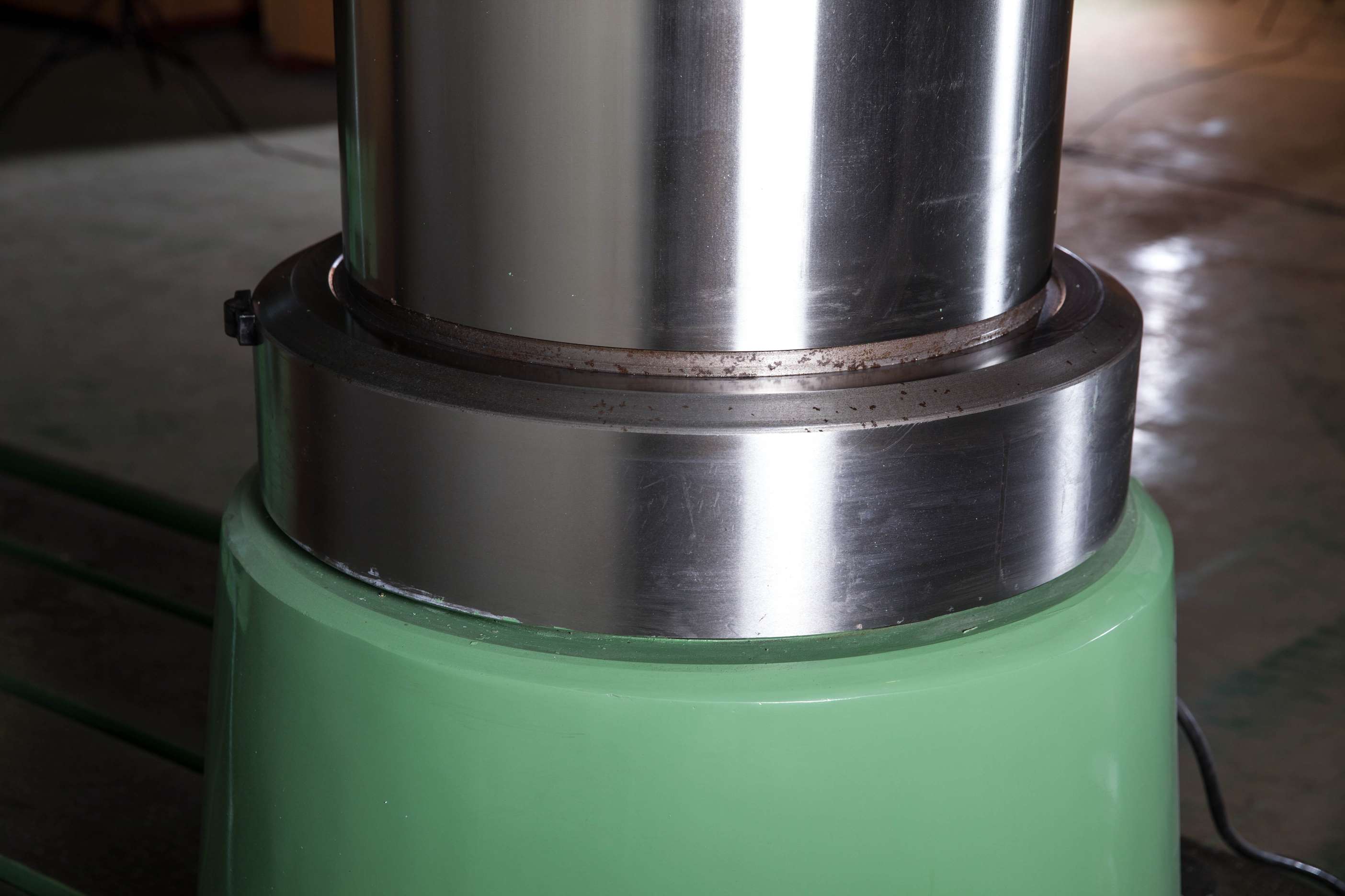 Large column heavy metal drilling