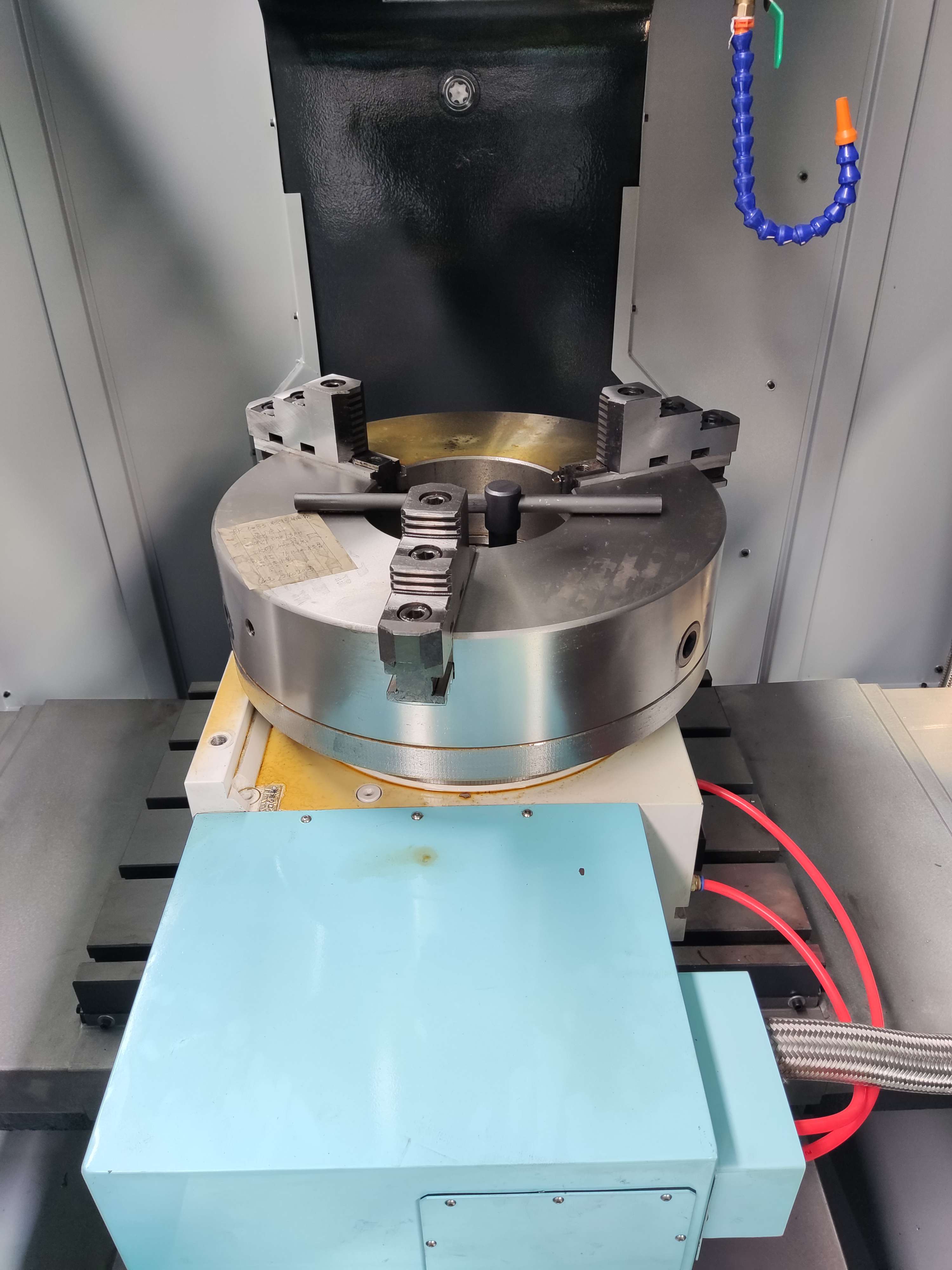 BK5035 CNC slotting machine rotary table showing workpiece clamping chuck by MFG
