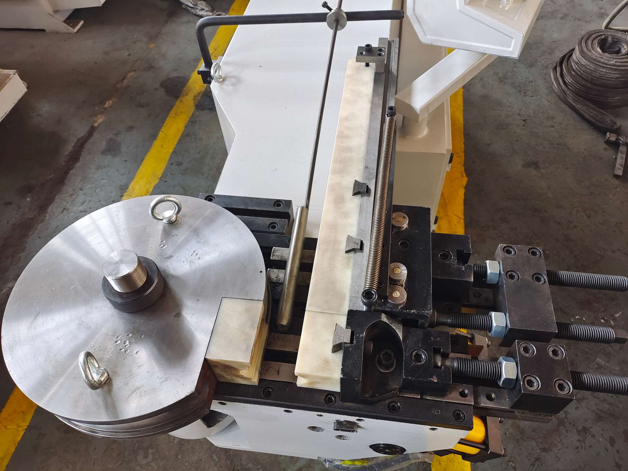 Stable performance single head pipe bending machine supporting manual and full cycle working modes