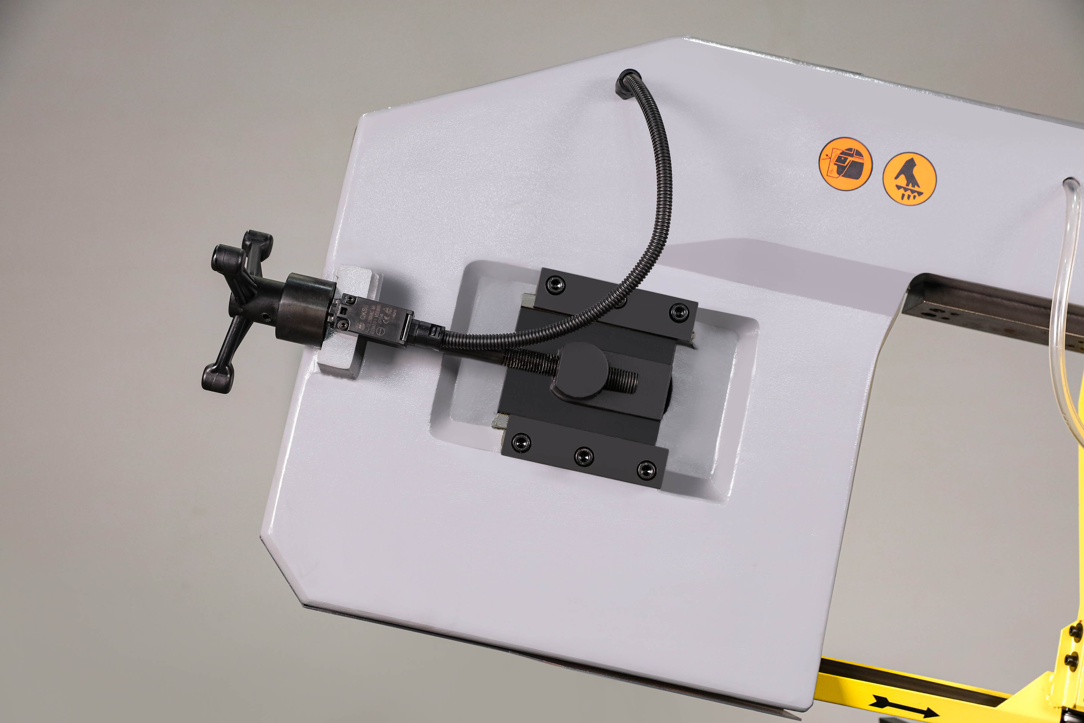 Reliable Pivot Frame, Rotary Miter Cutting & Cost-Effective Precision for Tubes and Profiles
