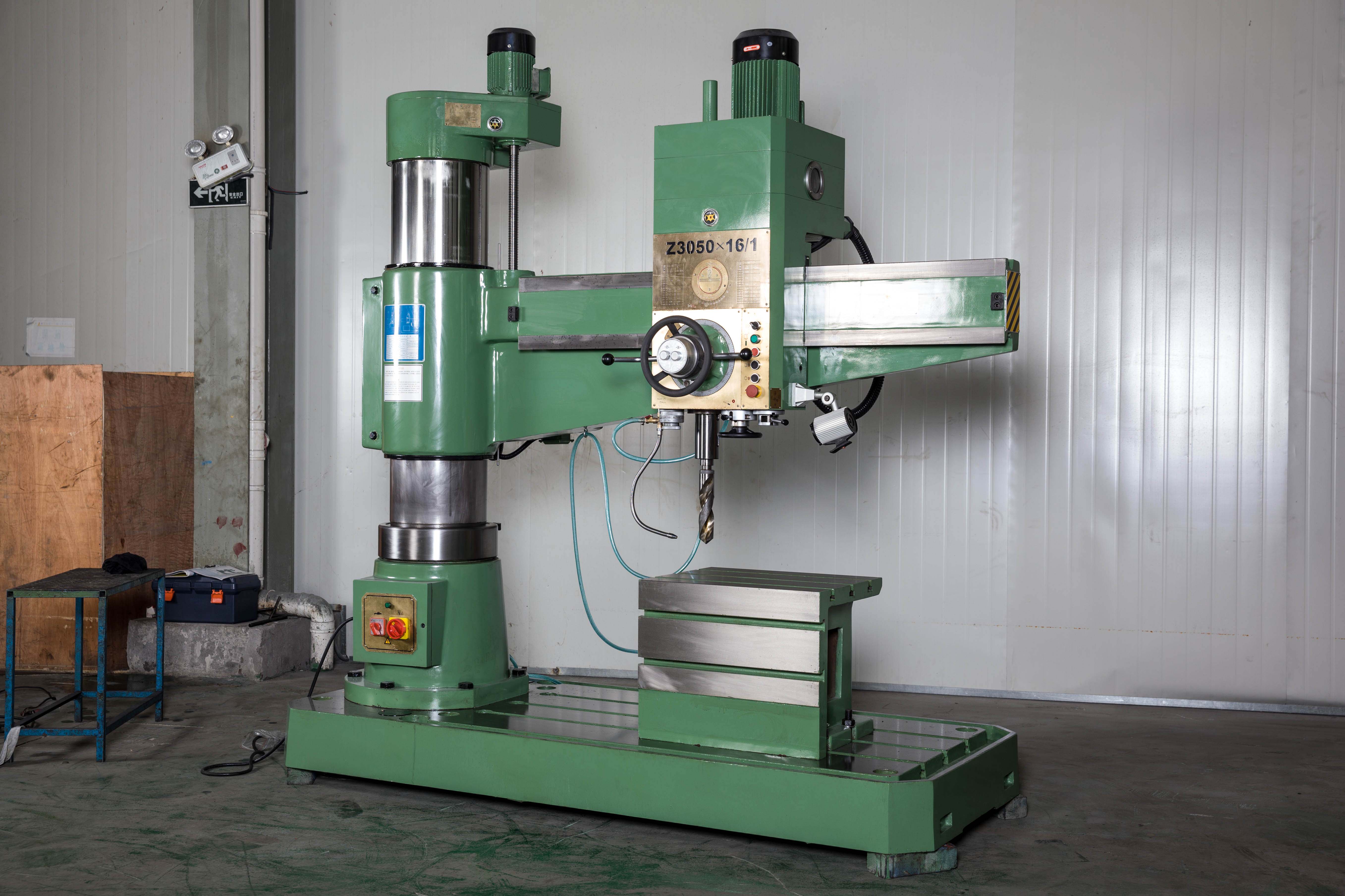 radial-drilling-machine-real-pictures.jpg