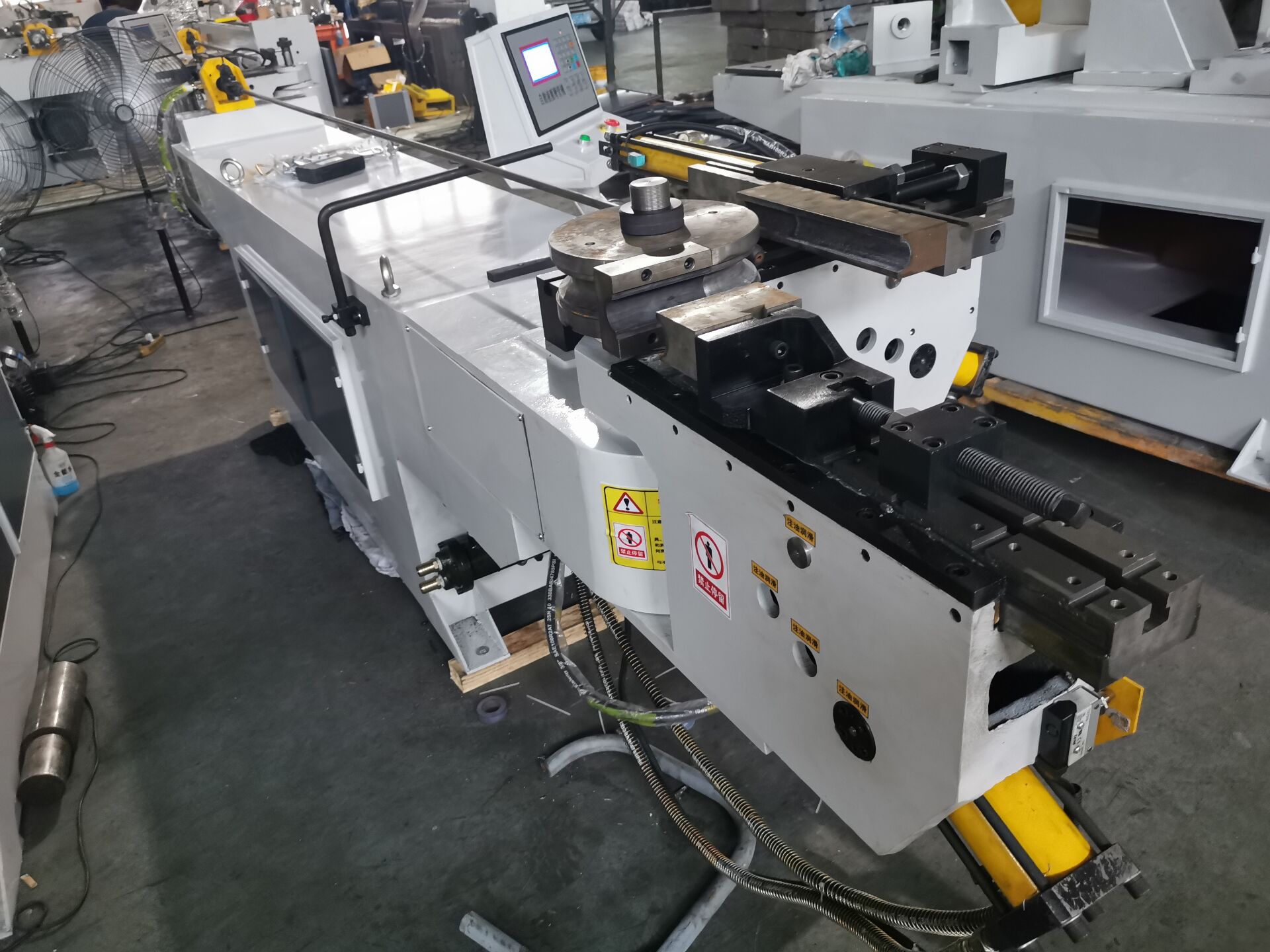 Stable performance DW63NC tube bending machine for pipe fitting industry