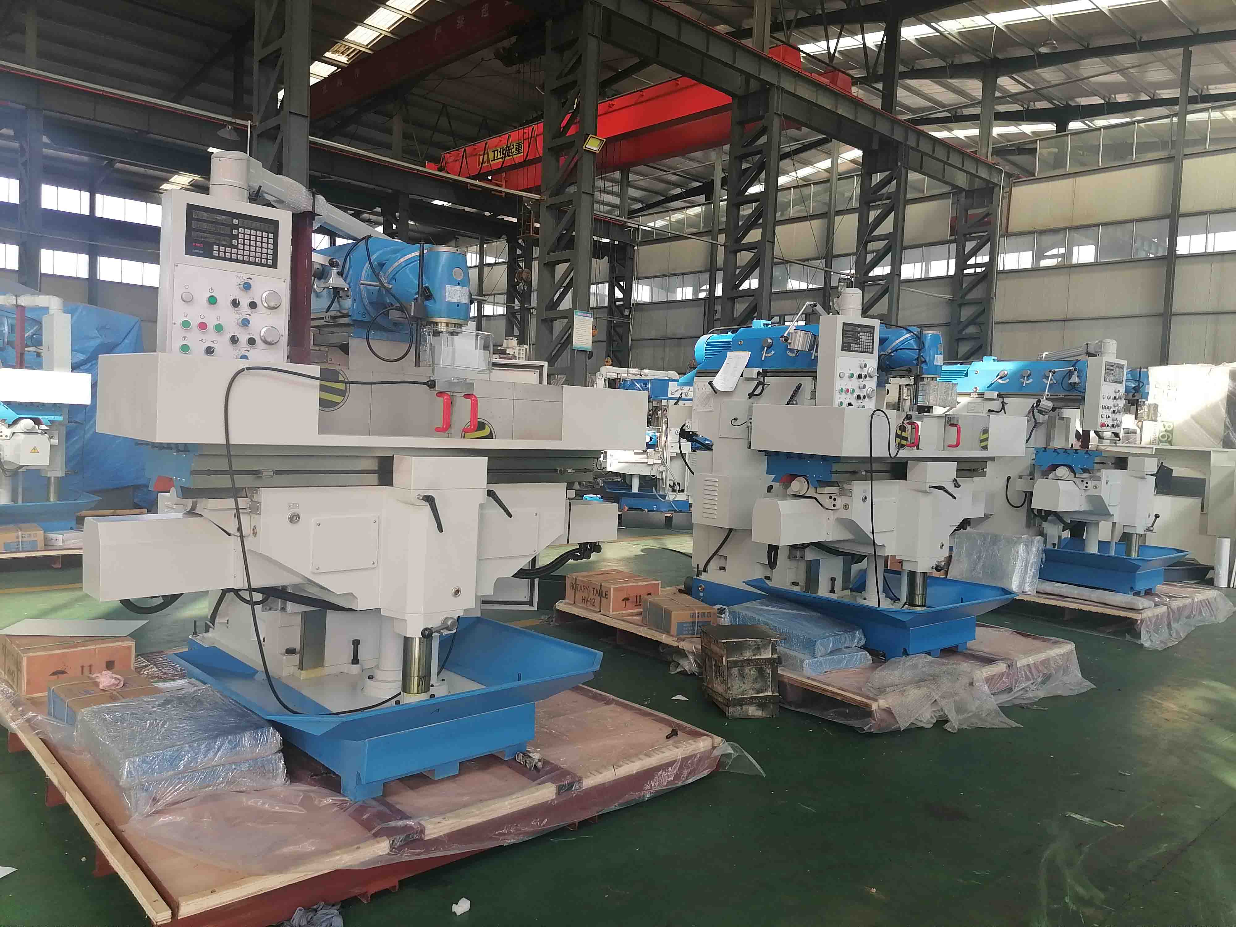 Large 2000x500mm Worktable of X5750A Milling Machine with 1800kg Load Capacity